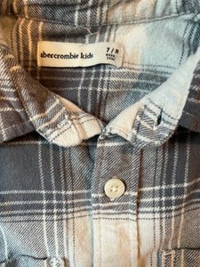 Abercrombie kids boys soft flannel button down shirt 7-8