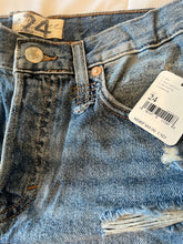 Free People women’s Makai cutoff jeans shorts in Shout & Twist 24 NEW