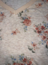 Hem & Thread women’s heather floral v-neck long sleeve top S