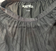 Katie J NYC tween girls black rose tulle skirt XL(14)