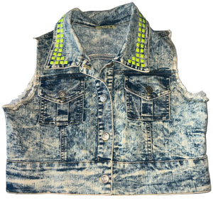 Little Mass girls cropped acid wash neon studded jean vest M(missing size read measurements)