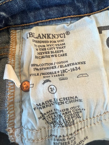 Blank NYC women’s Skinny Classique distressed step hem jeans 24