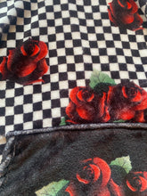 Penelope Wildberry girls blanket fleece checkered rose hoodie 10