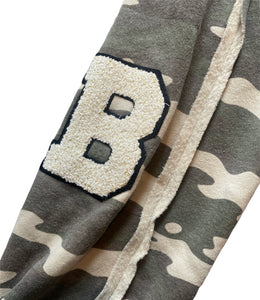 Butter Supersoft girls 2pc camouflage open back sweatsuit M(8-10)