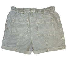 Madewell Women’s cuffed pocket shorts XS